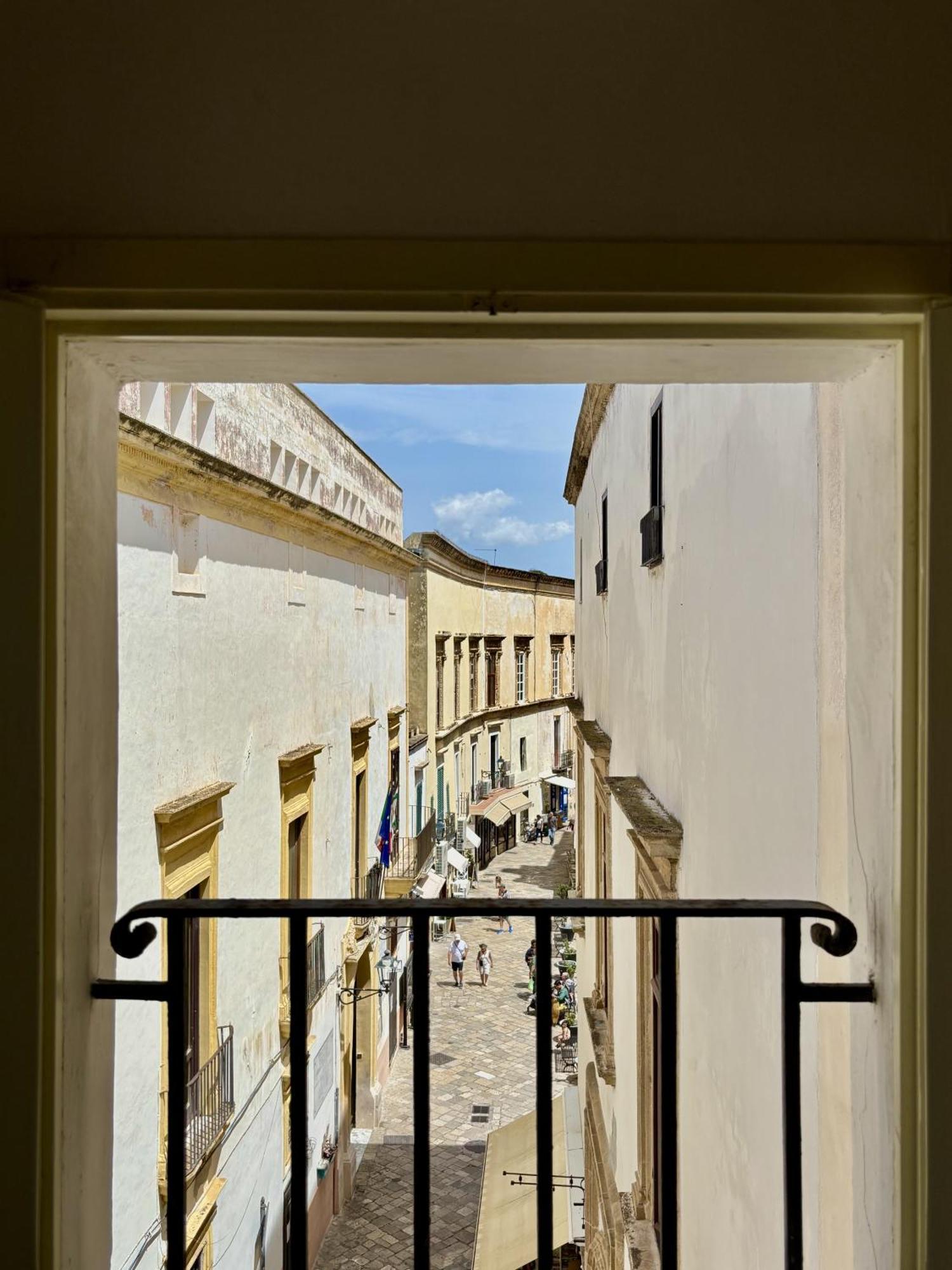 Kallistos Suites & Apartments ガリポリ エクステリア 写真