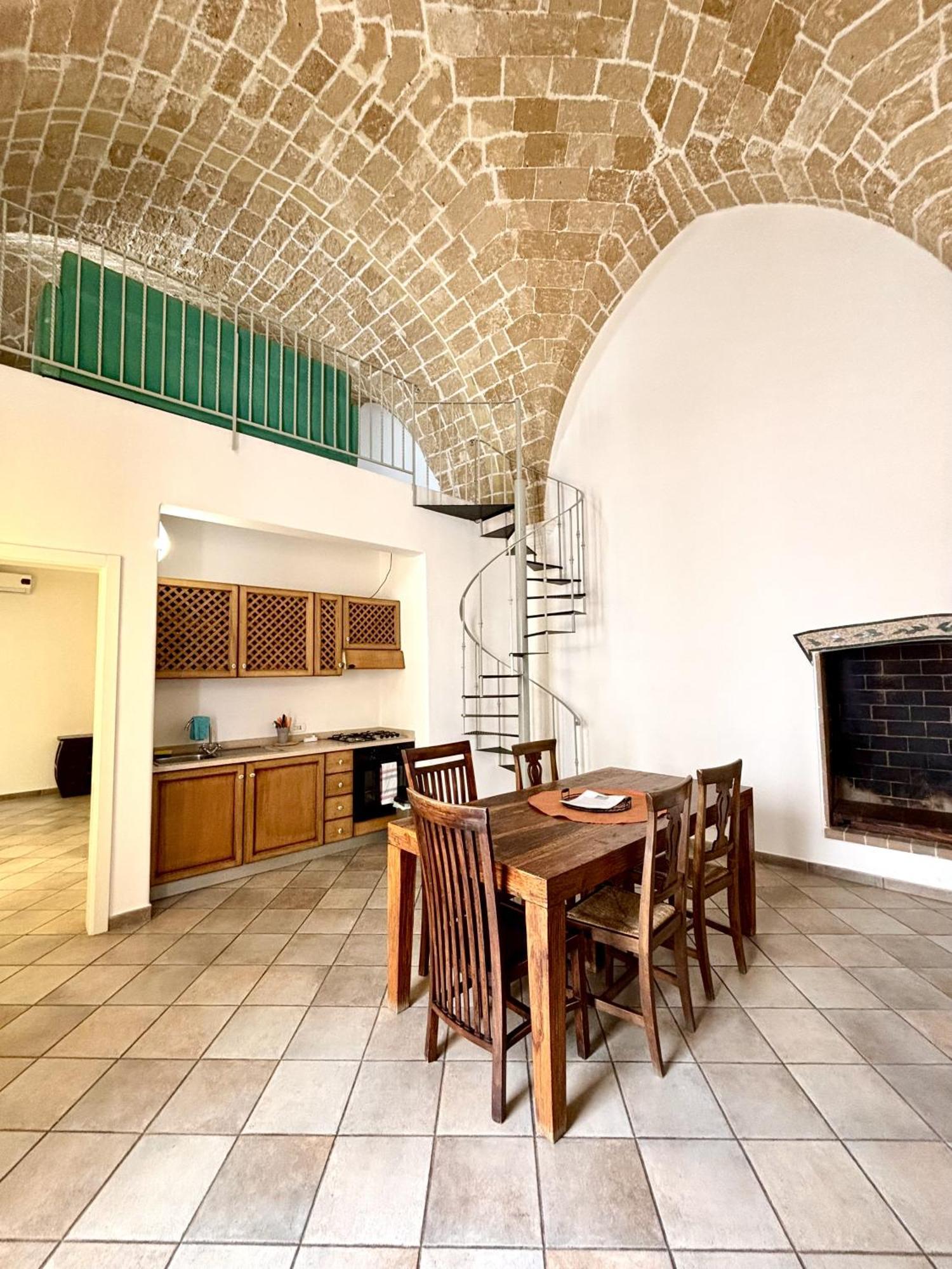 Kallistos Suites & Apartments ガリポリ エクステリア 写真