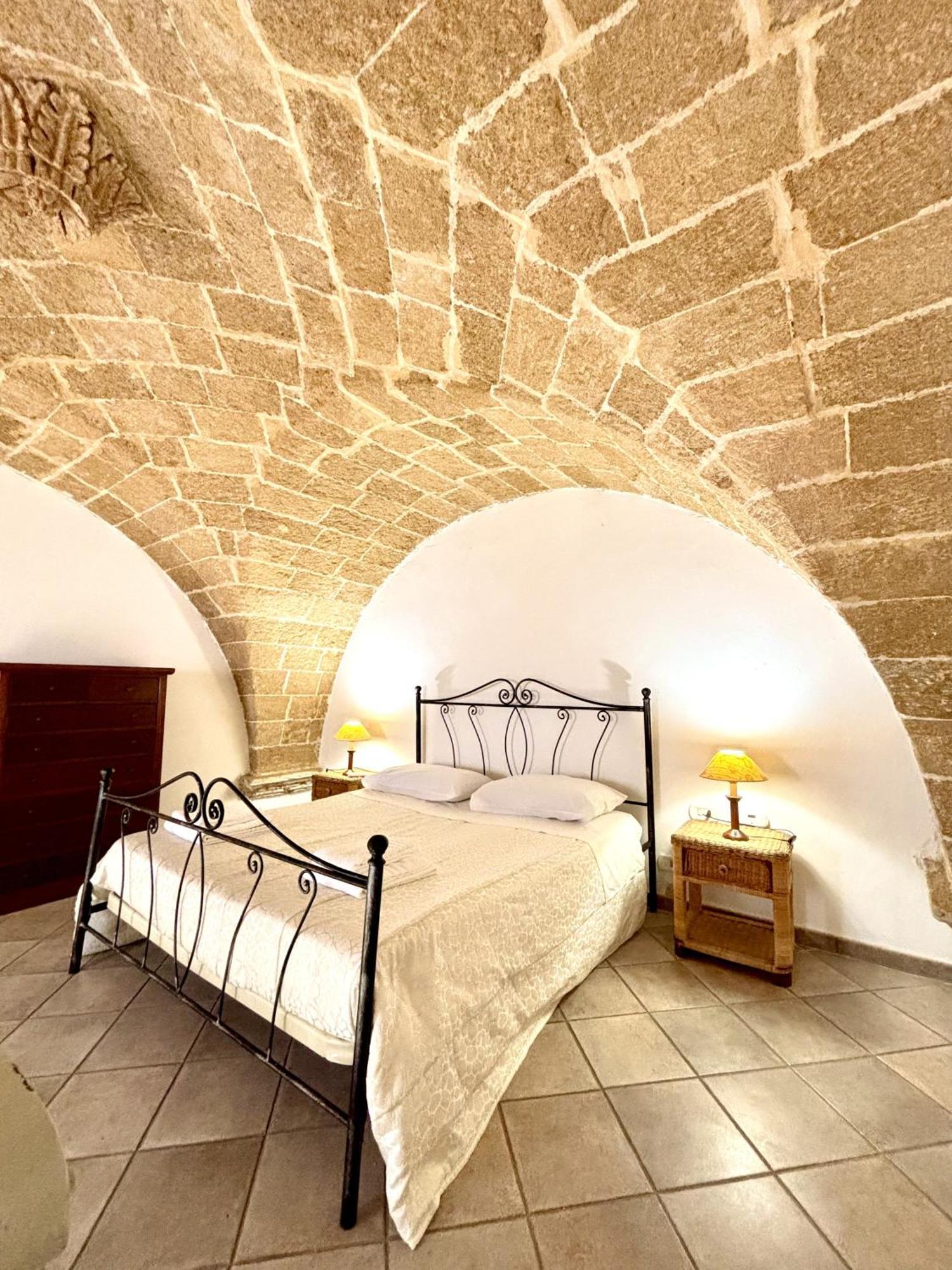 Kallistos Suites & Apartments ガリポリ エクステリア 写真