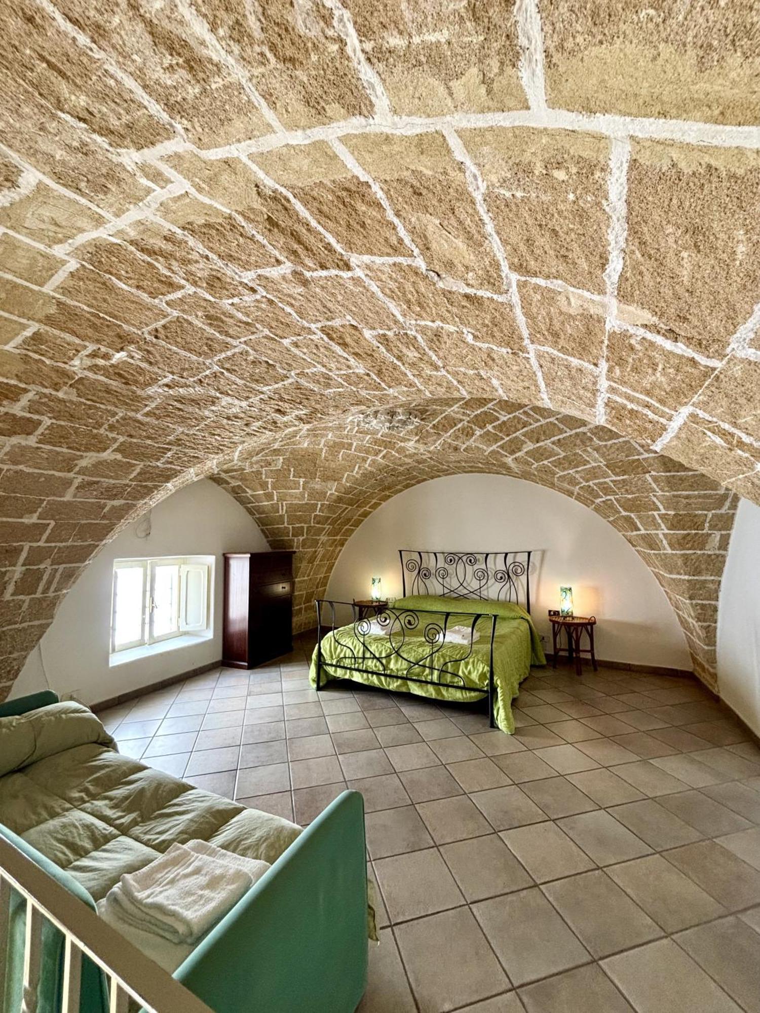Kallistos Suites & Apartments ガリポリ エクステリア 写真